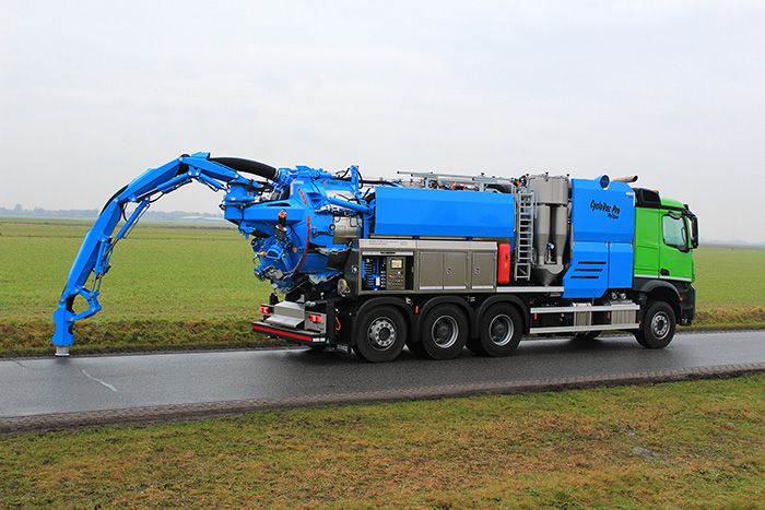 KOKS CycloVac Pro SkyTipper with excavation arm delivered to Patok 🚛✨